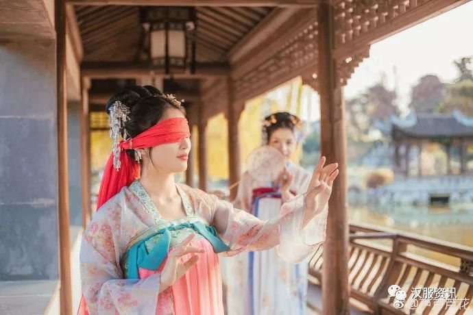 【汉服美图】《绮罗香》-图片7