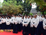 传承德孝文化 百余名姜氏宗亲着汉服祭祖