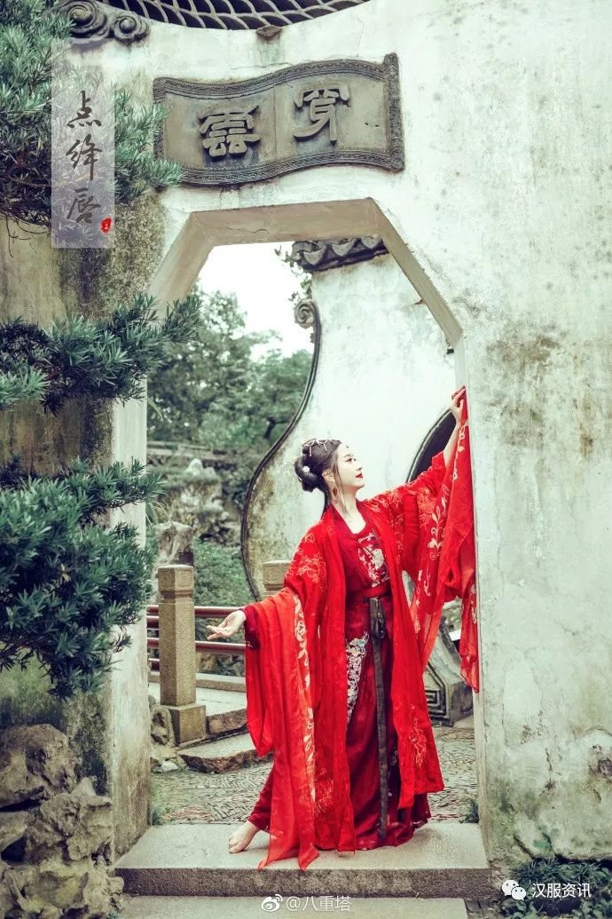 《汉服美图》点绛唇·蹴罢秋千-图片5