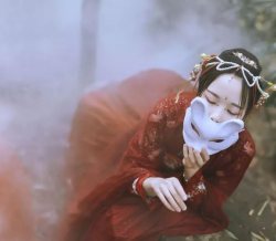 【汉服美图】骨生