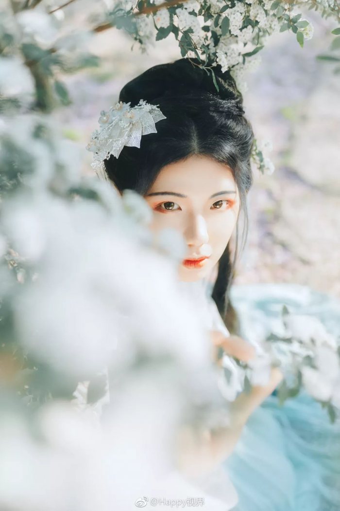 敌不过你掩面,笑意盈盈