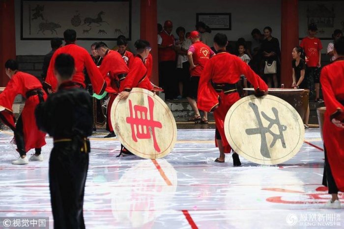 
芒砀山坐落在永城市芒山镇，位于豫、鲁、苏、皖四省接合部，芒砀山因汉高祖刘邦斩蛇起义而闻名于世，现存中国最大的汉墓群汉梁王墓群。