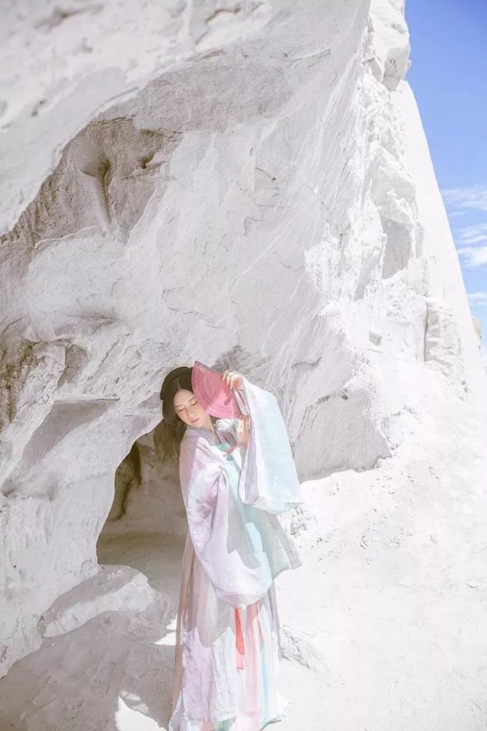 【汉服美图】雪山孤寂-图片5