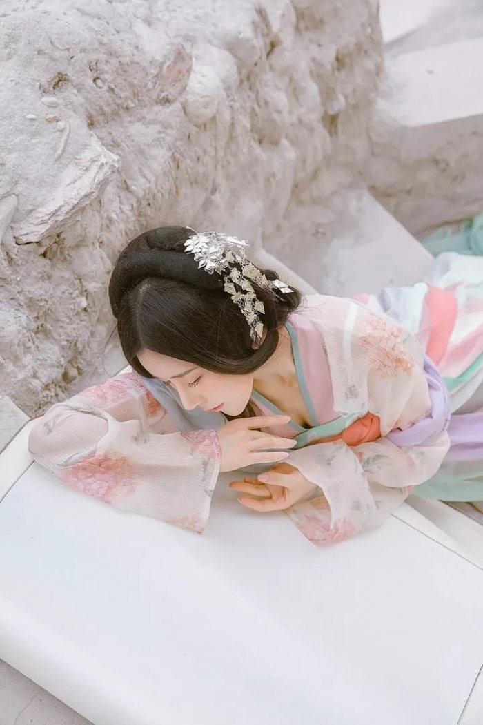 【汉服美图】雪山孤寂-图片10