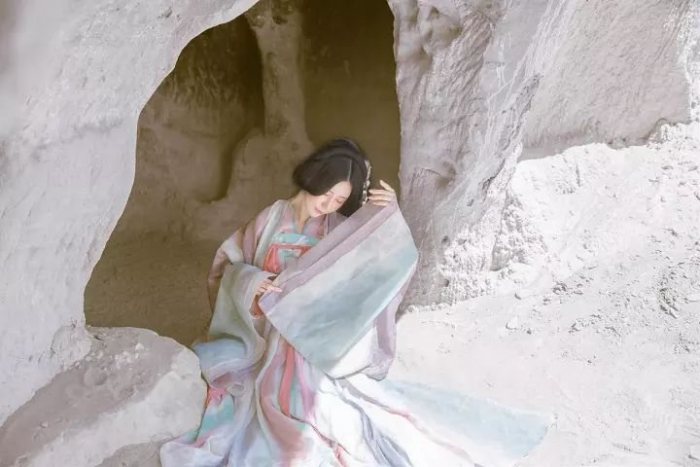 【汉服美图】雪山孤寂-图片15