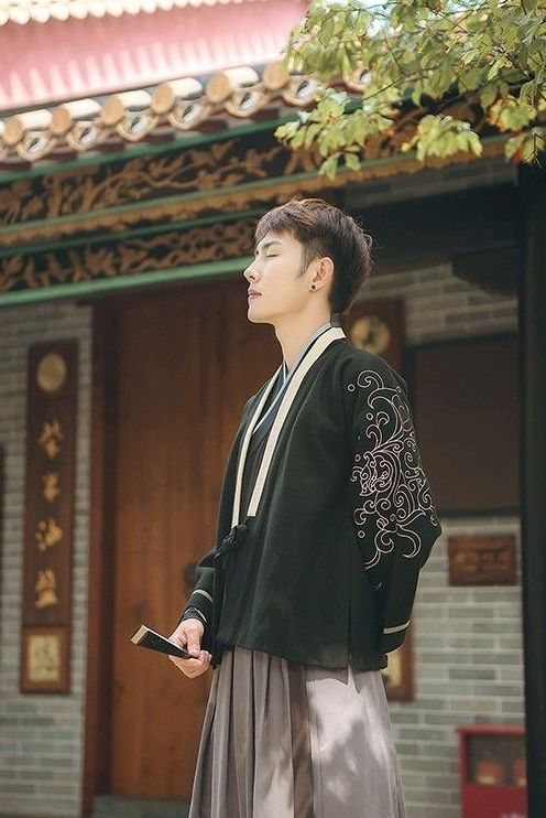 男生穿上汉服真的比较帅~-图片5