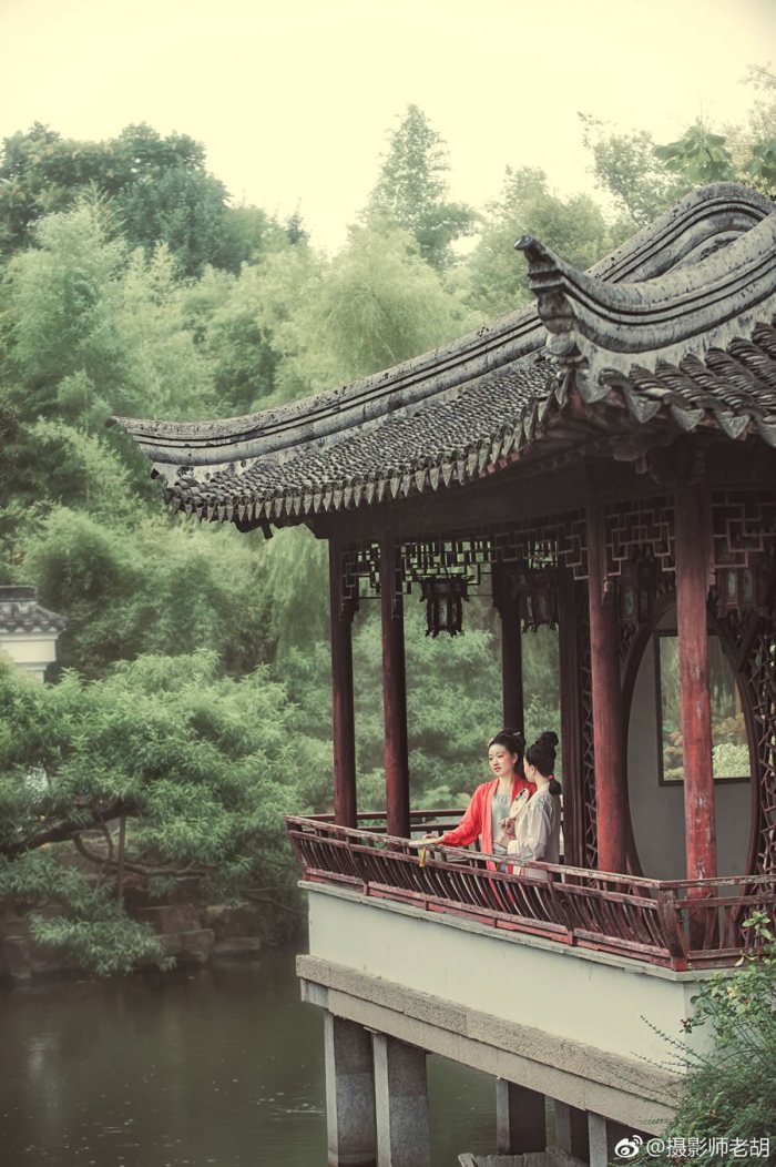 【汉服美图】柳下笙歌滿庭院,花間姊妹自有緣。-图片7