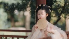 【汉服美图】玉楼春 • 小园