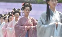又见山寺桃花开 栖霞山上演汉服礼仪文化秀