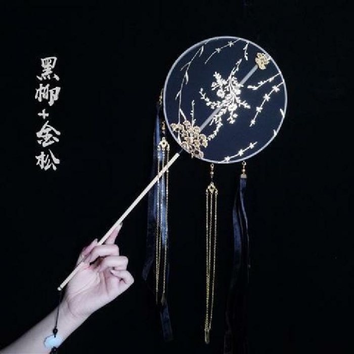 图片动态：这里出团扇
全场62不包邮
邮费自己出昂
暂时没有现货，自选-图片10