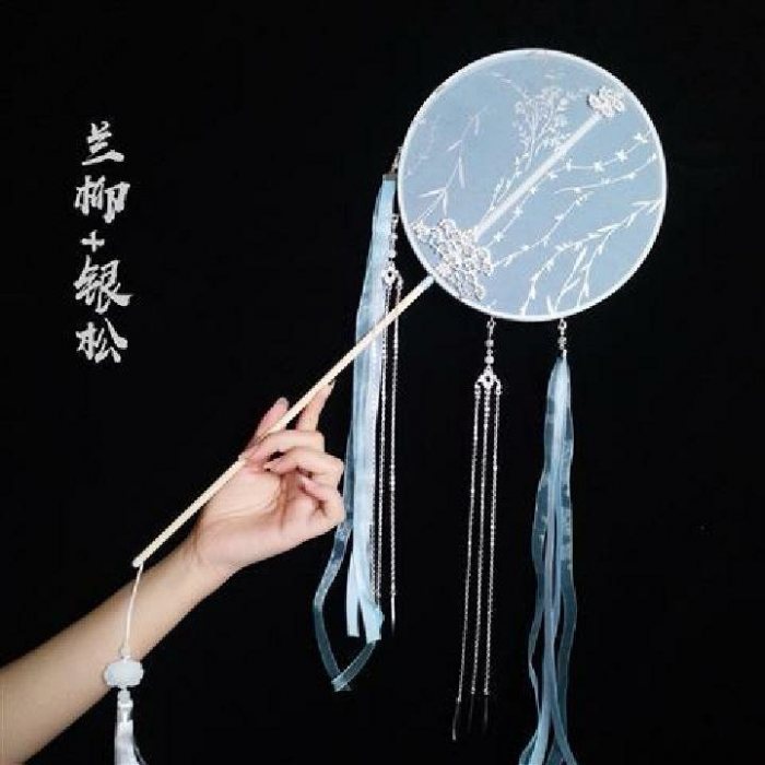 图片动态：这里出团扇
全场62不包邮
邮费自己出昂
暂时没有现货，自选-图片9