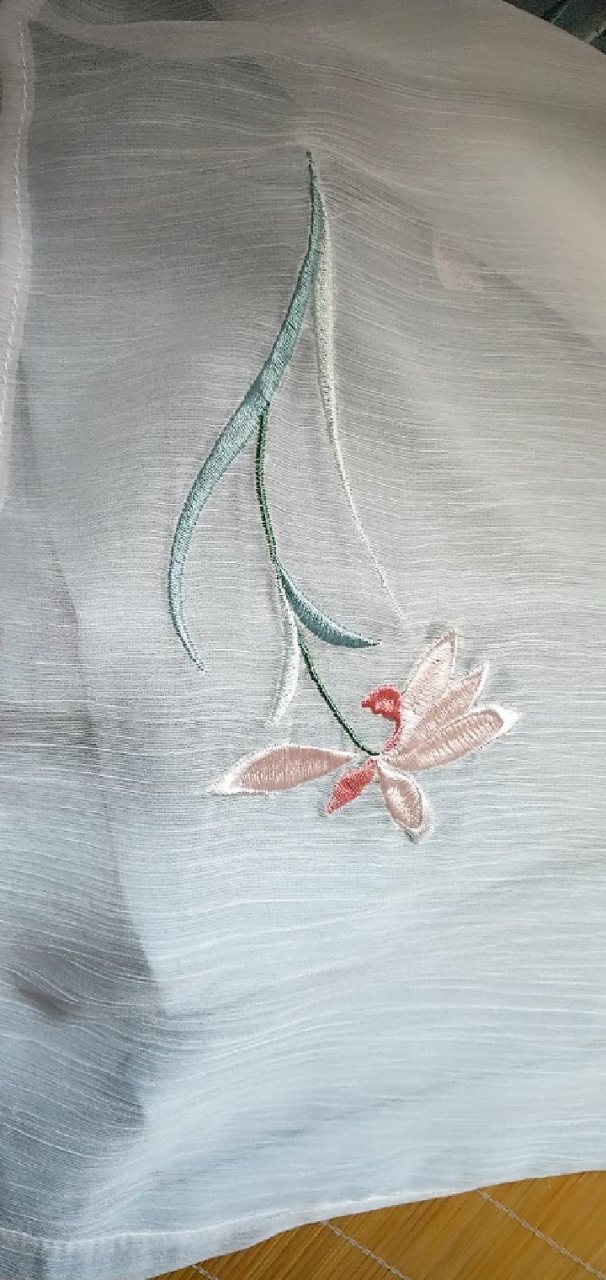 图片动态：花朝记无人亦自芳宋裤s
花朝记烟萝长褙子m
花间夕桃鹿鹿妆花-图片3