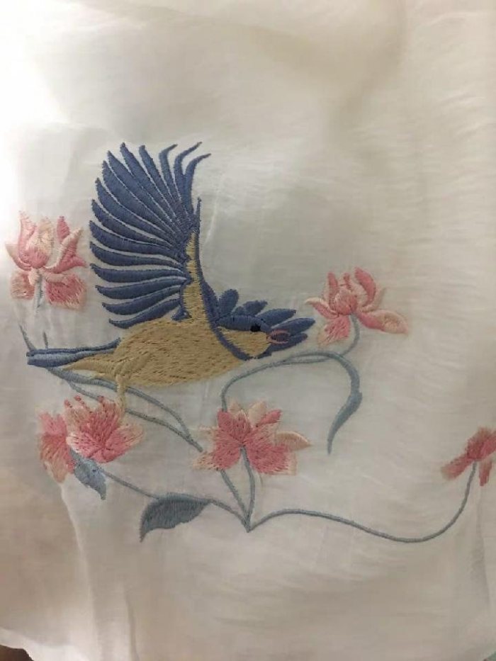 图片动态：花朝记无人亦自芳宋裤s
花朝记烟萝长褙子m
花间夕桃鹿鹿妆花-图片4