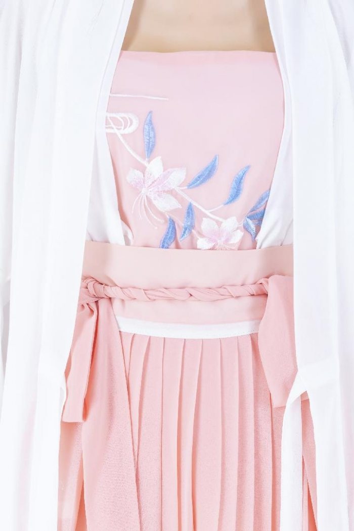 图片动态：原创上新汉服，((٩(//̀Д/́/)۶))有喜欢的嘛-图片5