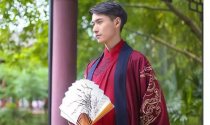 首次穿汉服外出，怎样让自己避免尴尬，大佬教你自信起来的方法