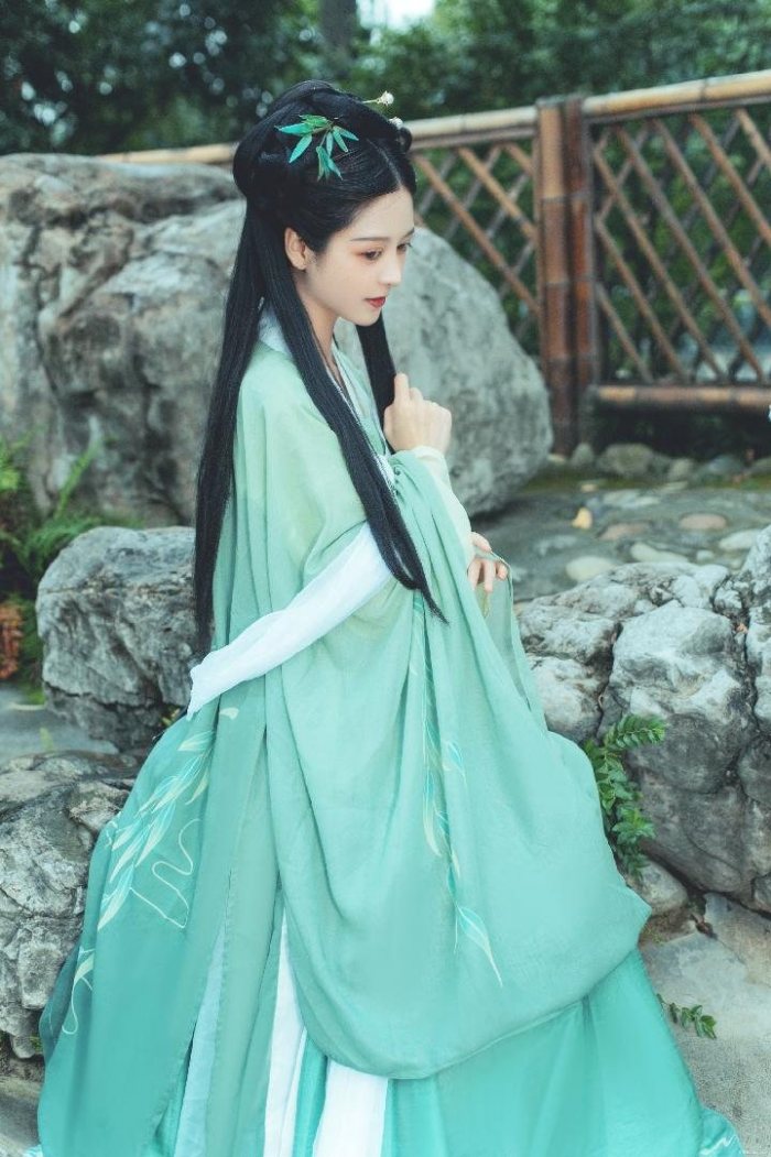 图片动态：（齐胸衫裙+大袖衫+披帛）
一片式  4.5米摆  仅图片色-图片5