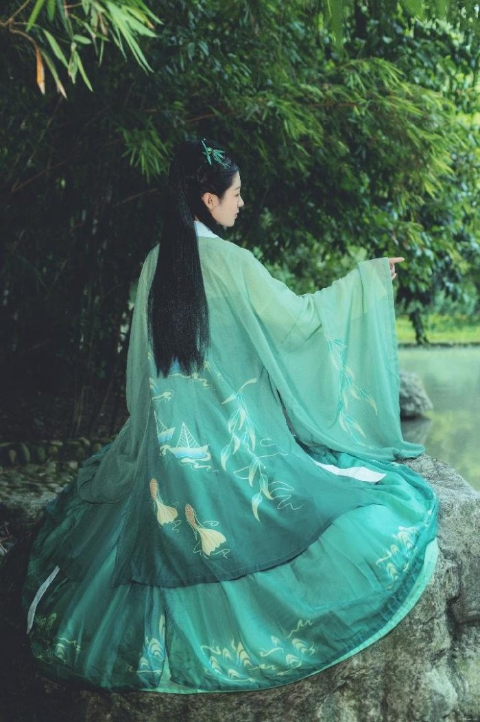 图片动态：（齐胸衫裙+大袖衫+披帛）
一片式  4.5米摆  仅图片色-图片4