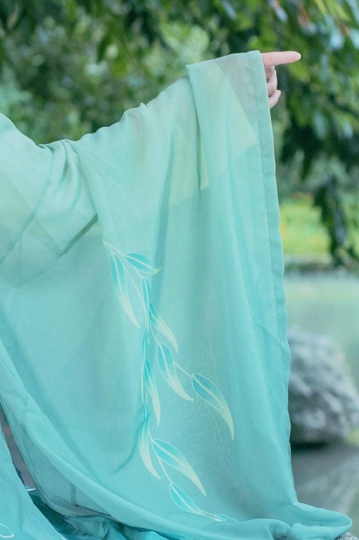 图片动态：（齐胸衫裙+大袖衫+披帛）
一片式  4.5米摆  仅图片色-图片8