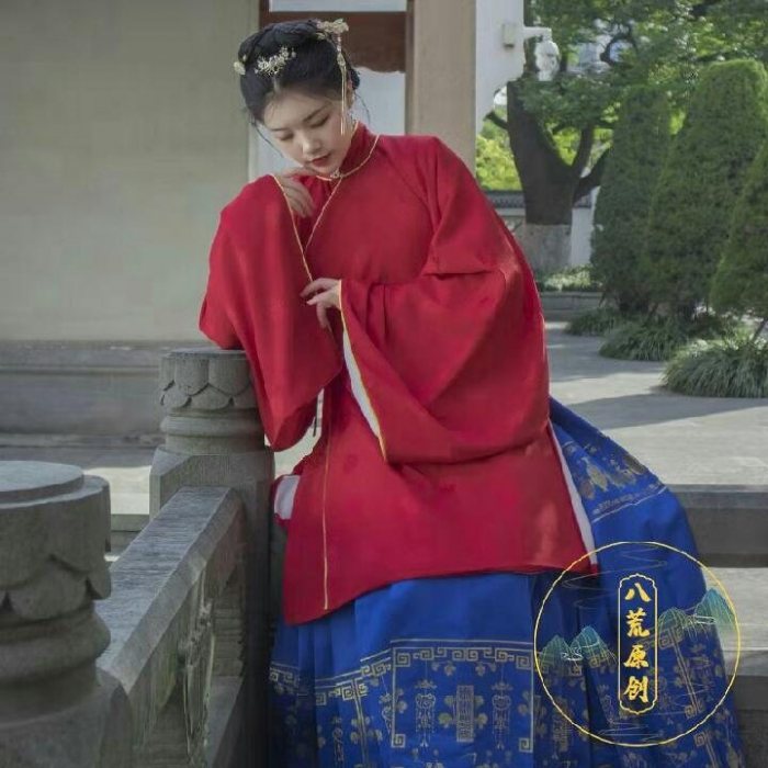 图片动态：安利
店铺  八荒原创汉服
圈金斜襟立袄，淘宝搜索，立即下单-图片1