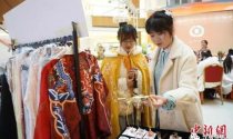 近千人“邂逅”沈阳汉服节 年轻人成“汉服热”主体