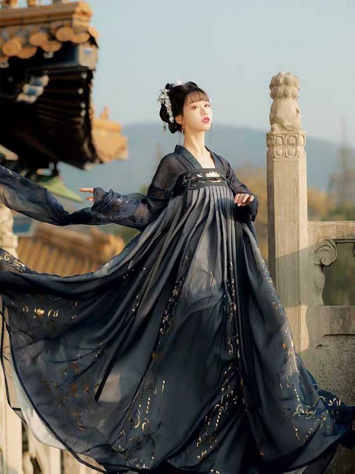 图片动态：有想当汉服模特的可以了解哦～
有实体店有公众号 是寄拍哦，还-图片1