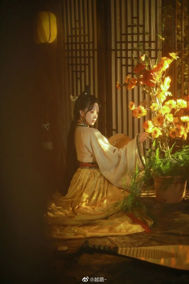 仙气汉服 暗香浮动月黄昏 图赏 爱汉服