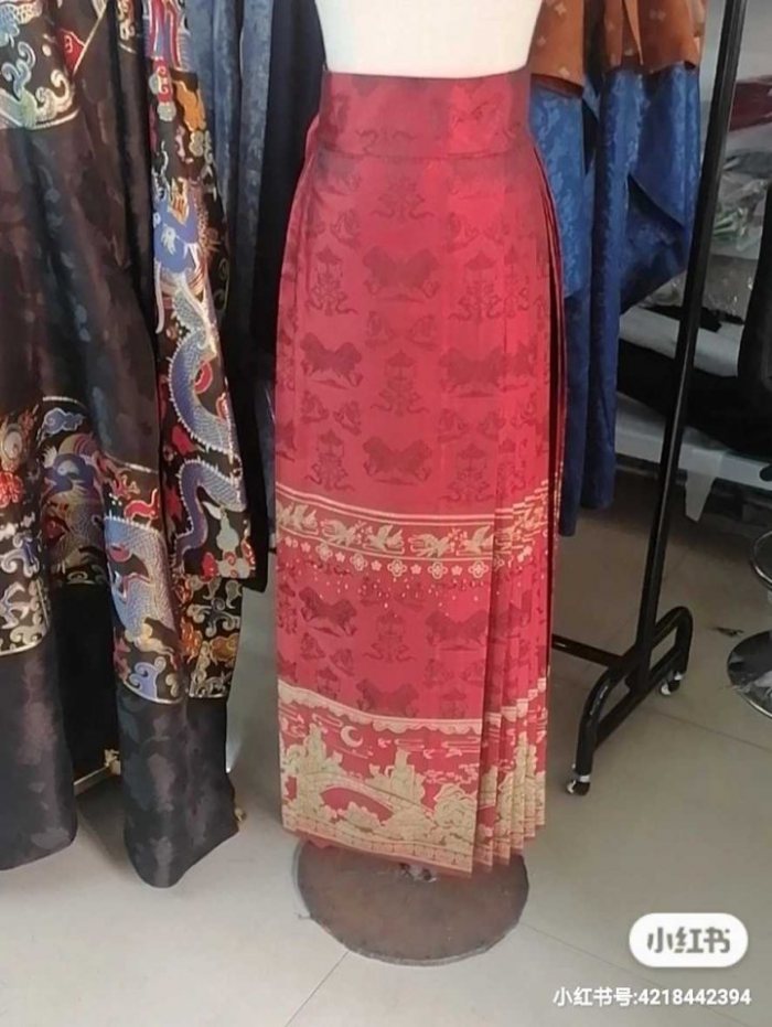 图片动态：艺豪科技服饰欢迎您，我们是做汉服jk，旗袍定制的工厂，打板打-图片1