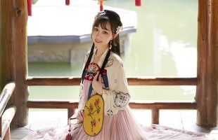 【十三余 小豆蔻儿】[鹿王梵音]6米摆下裙对襟上衫齐胸衫裙汉服女