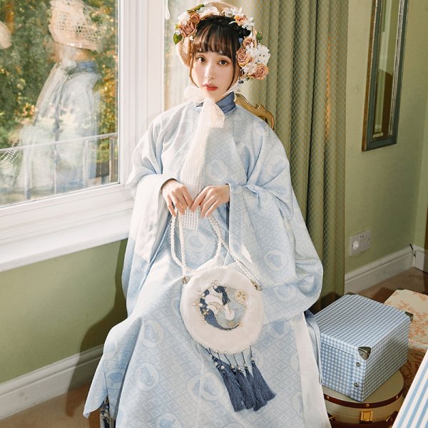 【十三余 小豆蔻儿】[花间狸奴] 斜挎单肩流苏毛绒圆形猫饼手提包