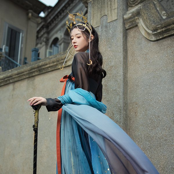 重回汉唐南时叙汉服女唐制直领对襟衫齐胸襦裙洒金夏季正品原创